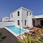 Villa Bolboreta With Private Pool Playa Blanca (Lanzarote)
